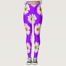 Jasmin blanc sur arrière - plan violet néon