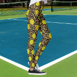 Leggings Léopard Exotique Poster de animal Jaune Pickleball<br><div class="desc">Prenez un cran avec ces leggings de pickleball cool avec des pickleballs jaunes dressés contre un arrière - plan d'un poster de animal léopard tan et noir. Idéal pour jouer au rec quotidien,  jouer au tournoi ou simplement courir autour de la ville.</div>