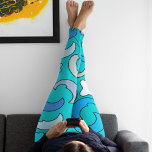 Leggings Lune bleue nuageuse<br><div class="desc">Les enfants adorent l'art combiné du ciel nuageux avec une vue des demi-lunes colorées accrochées avec différents styles d'étoiles dans une forme de motif sans couture. Essayez ces leggings et laissez vos commentaires.</div>