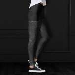 Leggings Minuit Onyx Romance | Black Satiny Grunge Damask<br><div class="desc">Le grunge sophistiqué des années 90 est tout grandi avec ce damas rose satiné, velours luxueux et faux parties scintillant foncé, dans une tonalité de bijou sombre et une palette de teintes sombres. Cette texture vintage mélangée unisex des années 1990, moyenne et abstraite, ajoute une parfaite pop de couleur et...</div>