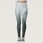 Leggings Misty Mountain Forest Brouillard d'automne<br><div class="desc">Forêt dans la brume matinale dans la montagne. Têtes d'épinette dans le brouillard en automne. Vols de brume de montagne charme matinal. L'étreinte de l'automne dans la nature. Enigmatic Misty Forest Peaks at Dawn. automne, motif, brouillard, arrière - plan, texture, été, nature, arbre, paysage, lumière, forêt, montagne, silhouette, environnement, lever...</div>