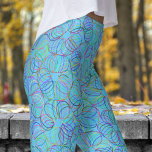 Leggings Motif du cyclisme bleu vibrant<br><div class="desc">Dynamique et Oeil-Catching : Faites votre marque avec ces jambes vibrantes du Cyclic Chaos! La motif colorée et audacieuse est parfaite pour ajouter un côté dynamique à votre look, tandis que l'ajustement confortable est parfait pour l'usure décontractée et les activités actives. Que vous soyez en train de faire du sport...</div>