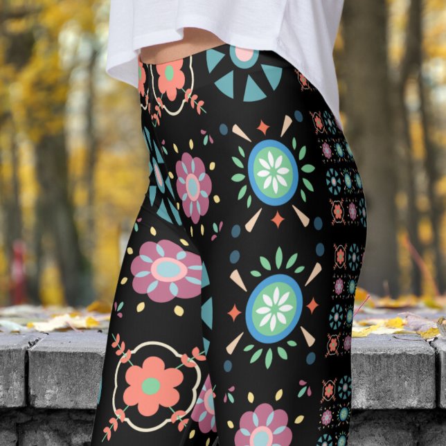 Leggings Motif folk scandinave noir (Scandinavian Folk on Black Leggings)