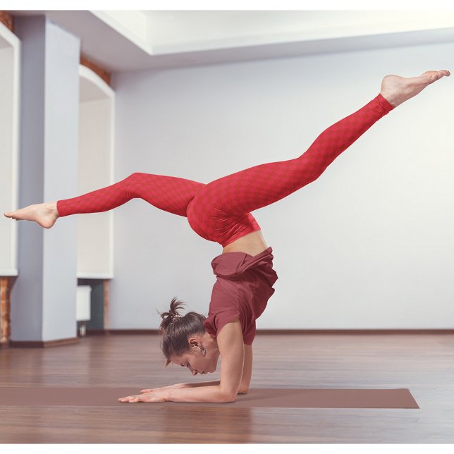 Leggings Noël Rouge À damiers or Monogramme Père Noël Elf (Christmas Red Checkered Gold Monogrammed Santa Elf Leggings)