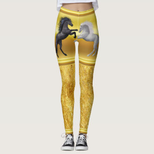 Leggings Noir et un cheval blanc qui combattent
