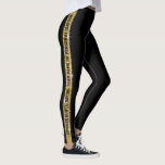 Leggings Parties scintillant d'or noir Stripe sportive pers<br><div class="desc">Bande de Parties scintillant Black et Gold Faux Leggings personnalisés avec une large bande verticale vers le bas de la jambe avec du texte personnalisé au milieu qui peut être différent de chaque côté. Customisez avec une devise de l'équipe, mascotte, citation préférée, vers, mantra inspirateur, nom de l'équipe, ou ajoutez...</div>