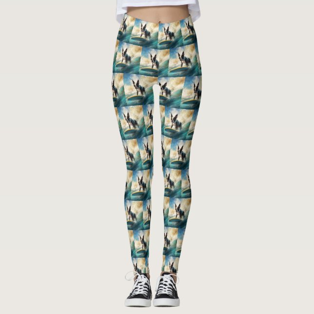 Leggings Peinture de Boston Terrier faisant du surf sur la  (Devant)