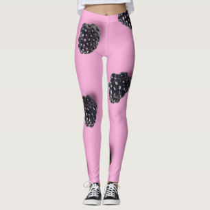 Leggings raisins noirs sur arrière - plan rose attrayant