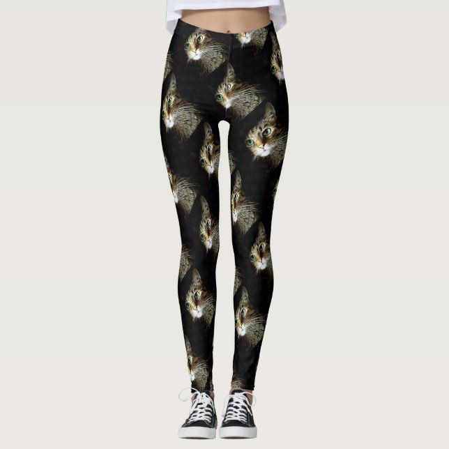 Leggings Tabby Chat Aux Yeux Verts Isolé Sur Noir (Devant)