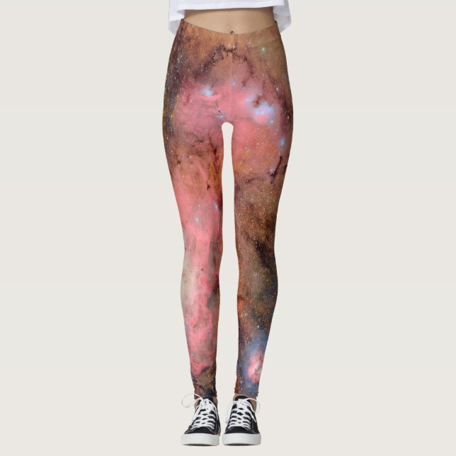 Leggings Trifid and Lagoon Nebulae (Devant)