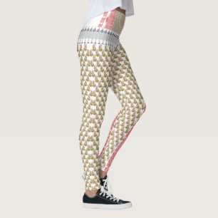 Leggings un arrière - plan blanc avec des feuilles verts