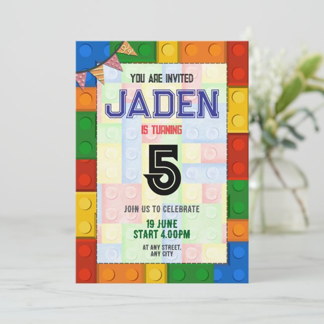 Lego Block Party С olorée Invitation d'anniversair (Debout devant)