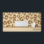 Leopard Cheetah Poster de animal Personnalisé Nom<br><div class="desc">Voici un Leopard Cheetah Poster de animal Custom Cursive Name Mat de bureau!</div>