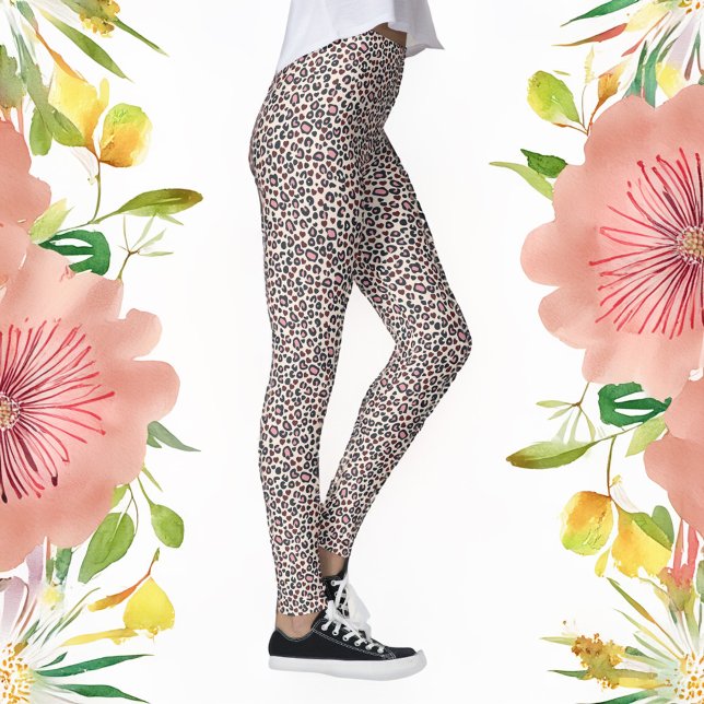 Leopard ivoire et Leggings imprimés coeur (Créateur téléchargé)
