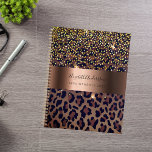 Leopard motif brun bronze noir 2024<br><div class="desc">Elégante, cool, glamour et féminine avec motif léopard brun, doré et noir, décorée de confettis dorés. Personnalisez et ajoutez votre nom. Un grand faux brun à l'allure métallique. Modèle pendant un an, lettres noires. Le nom est écrit avec un script de style moderne écrit à la main. Parfait pour les...</div>