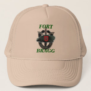 les 7èmes forces spéciales groupent le casquette
