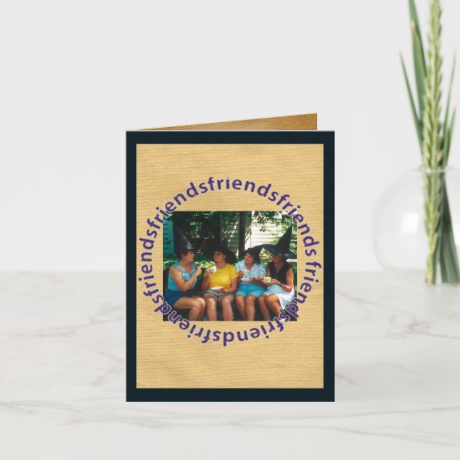 Les Amis de la cuisine sont en place pour la carte (Devant)