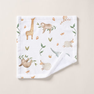 les animaux de safari dans les bois lavent les vêt