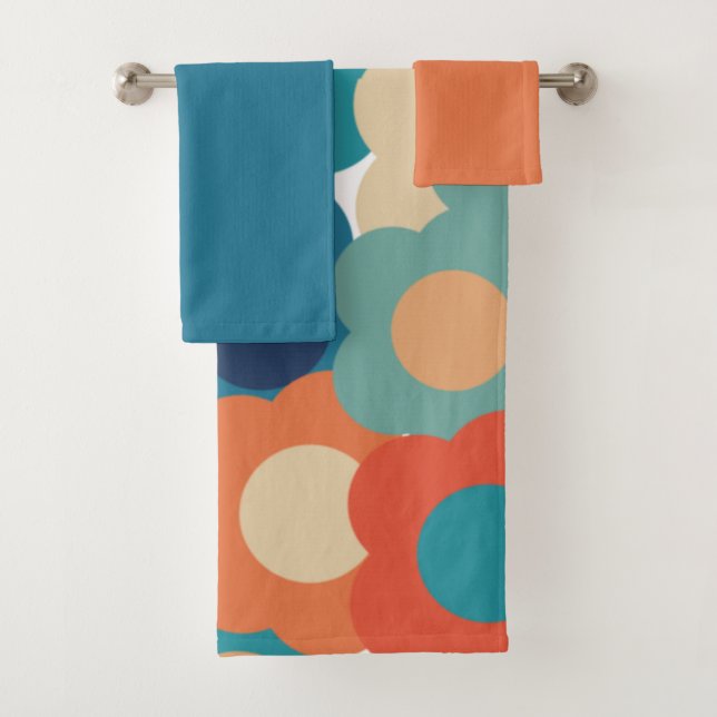 les années 70 Serviette De Bain Fleurie (En situation)