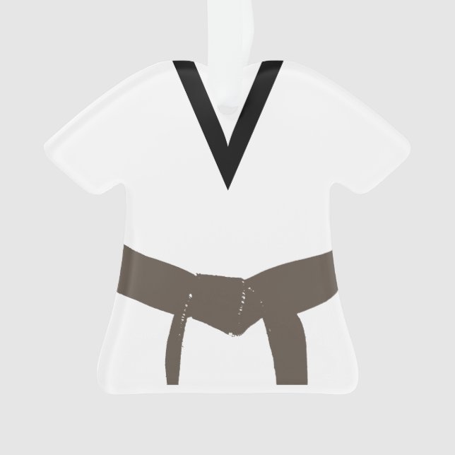 Les arts martiaux brunissent l'uniforme de (devant)