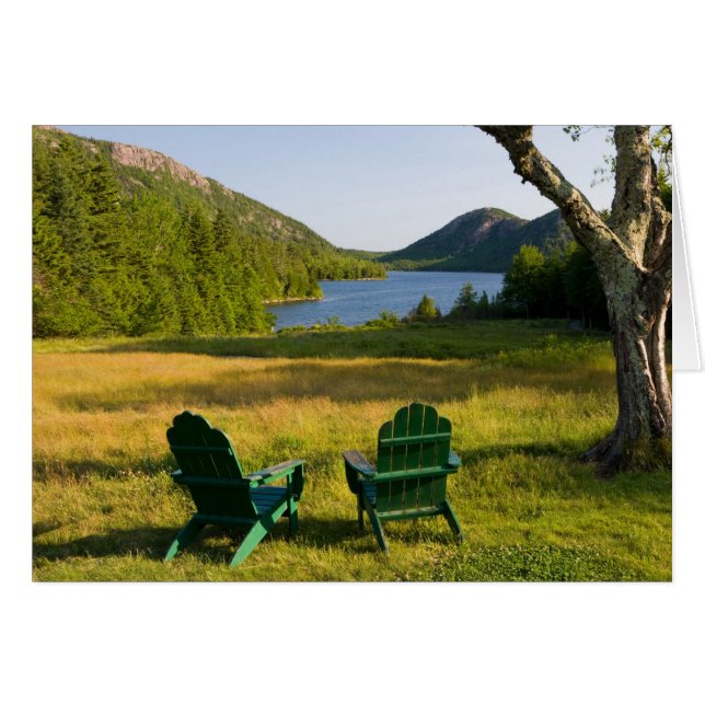 Les chaises Adirondack sur la pelouse de la Jordan (Devant horizontal)