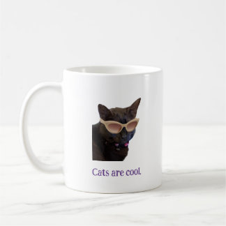 Les chats sont des tasses cool