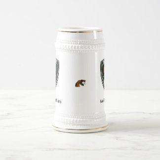 Les chênes justes Rattlers protègent la tasse