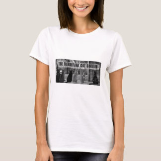 Les dames d'ermitage ont adapté le T-shirt
