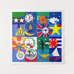 Les drapeaux de 16 États de la Tapisserie des Pala