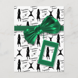 Les félicitations reçoivent un diplôme des cartes