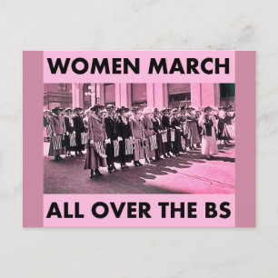 Les femmes marchent partout sur la carte postale B