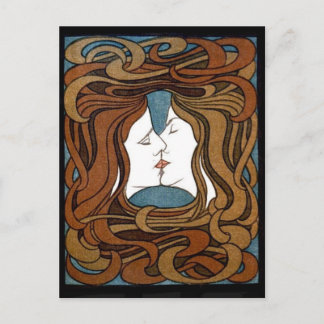 Les femmes partagent une carte postale Kiss