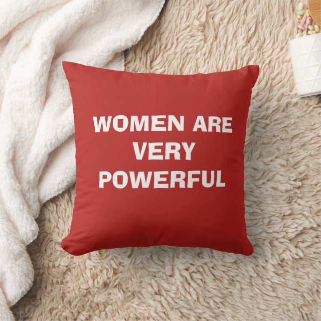 LES FEMMES SONT TRÈS PUISSANTES Coussin en polyest (Couverture)