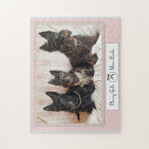 Les Filles Classiques Portent Des Perles Puzzle