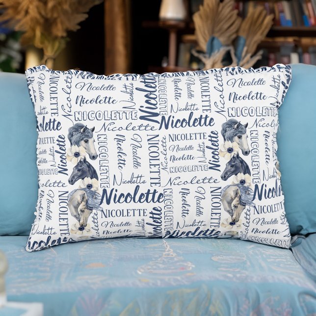 Les filles personnalisées nom coussin avec chevaux (Personalized girls name collage pillow with horses horse girl gifts)
