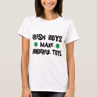 Les garçons irlandais font le T-shirt merveilleux