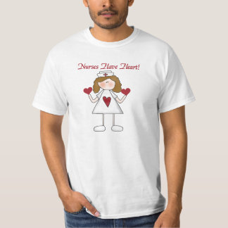 Les infirmières ont le T-shirts et les cadeaux de