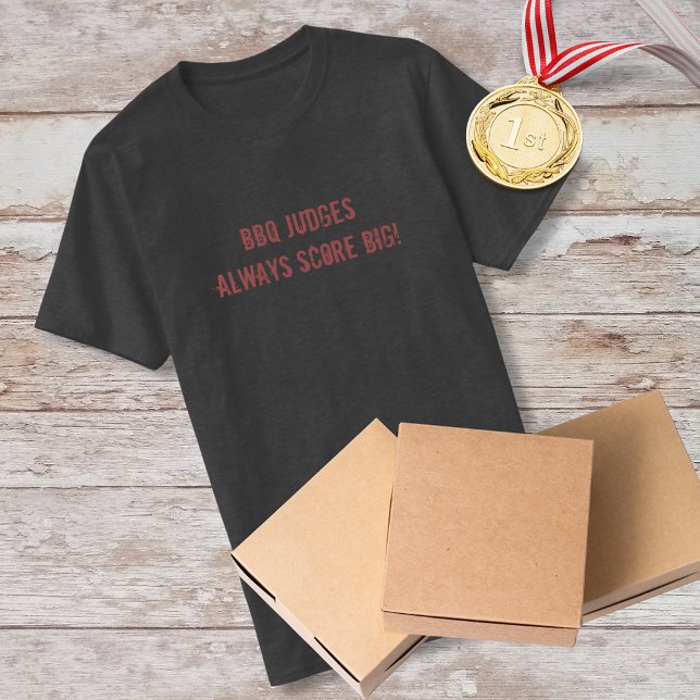 Les Juges BBQ Sombres Score Toujours Gros! TShirt (Créateur téléchargé)