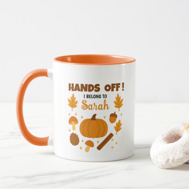 Les mains en l'air ! Mug de café d'automne personn (Avec donut)