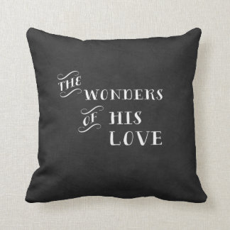 Les merveilles de son coussin de décor de Noël