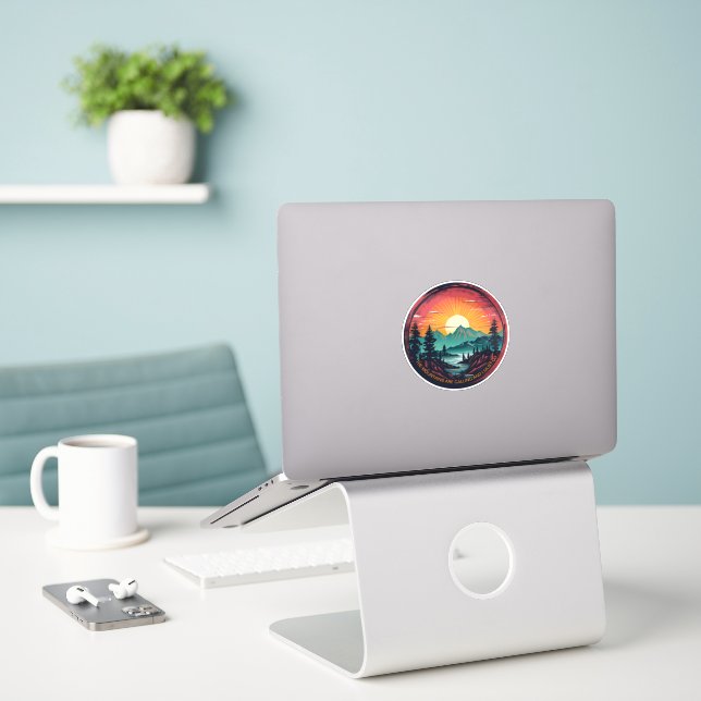 Les Montagnes Appelent Un Sticker Vinyl (Ordinateur portable sur le bureau)