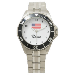 Les montres des hommes avec le nom fait sur