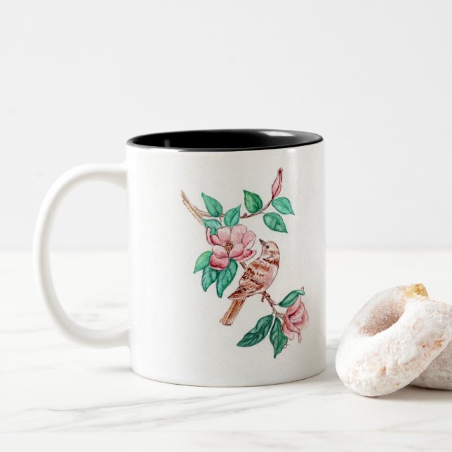 Les oiseaux fleurissent sur une tasse de café (Avec donut)