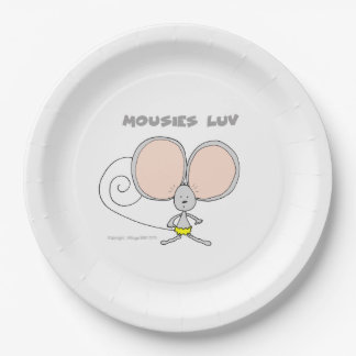 Les petites souris adorent les assiettes en carton