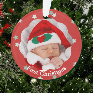 Les premières étoiles de Noël des bébés sur l