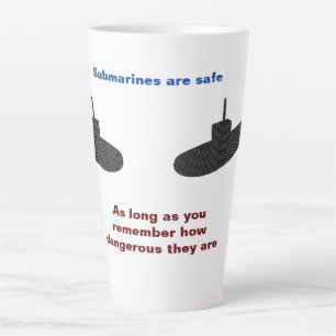 Les sous-marins sont un grand mug à latte sans dan