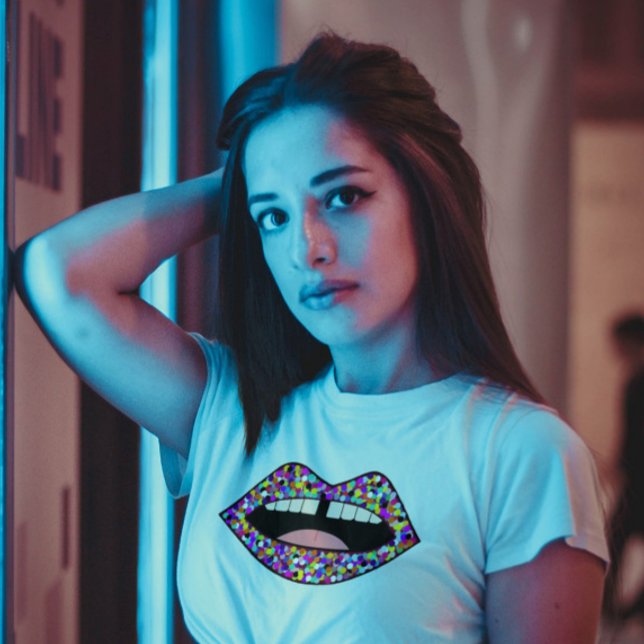 LES T-SHIRTS DE LA BOUCHE DES FILLES DENTS (Créateur téléchargé)