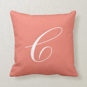 Lettre C Coussin de monogramme de corail