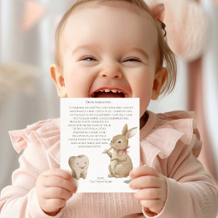LETTRE FLEINE FILLE DE PREMIÈRE DENTE FILLE DE Bun