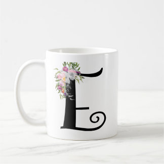 Lettre florale E, tasse d'aquarelle d'art de